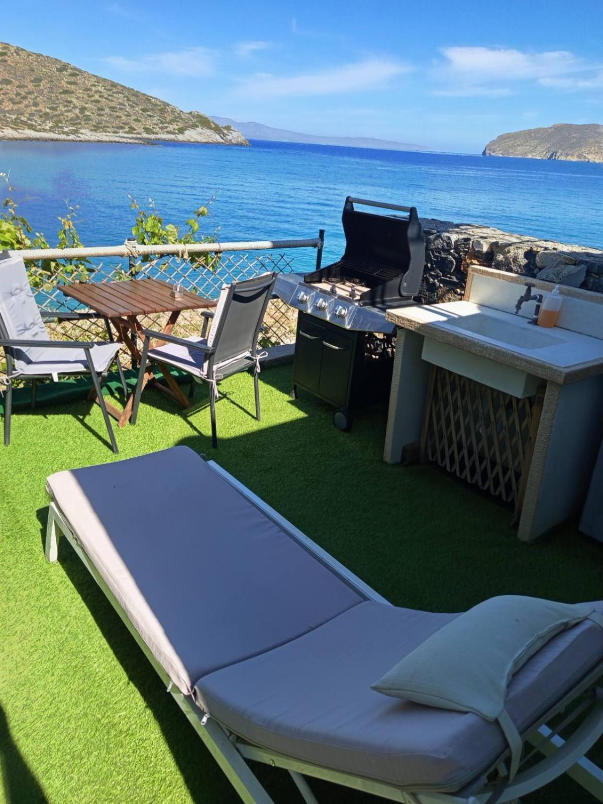 Tholos Alexandra'S Beachfront House Kavoúsion Extérieur photo