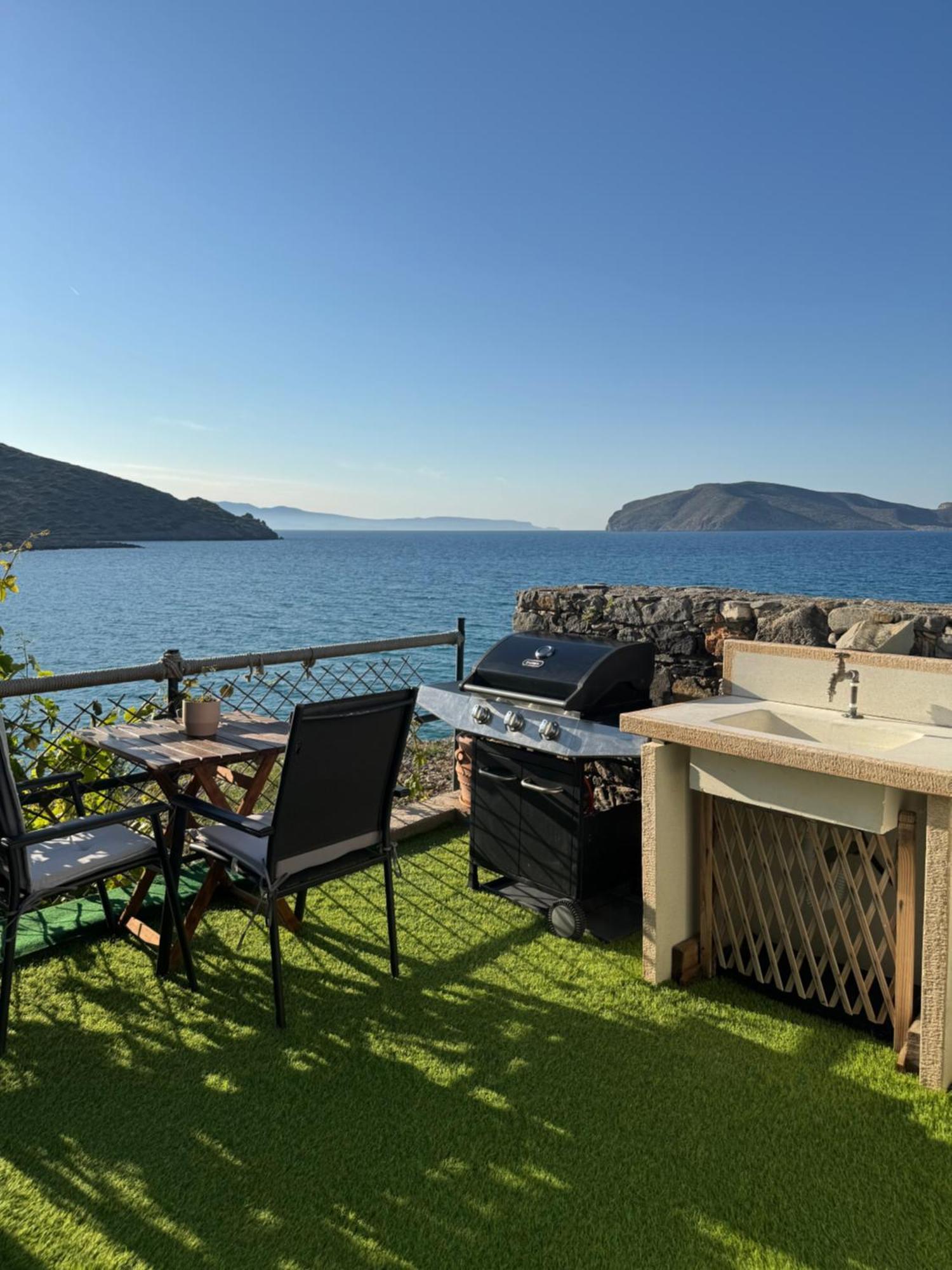 Tholos Alexandra'S Beachfront House Kavoúsion Extérieur photo